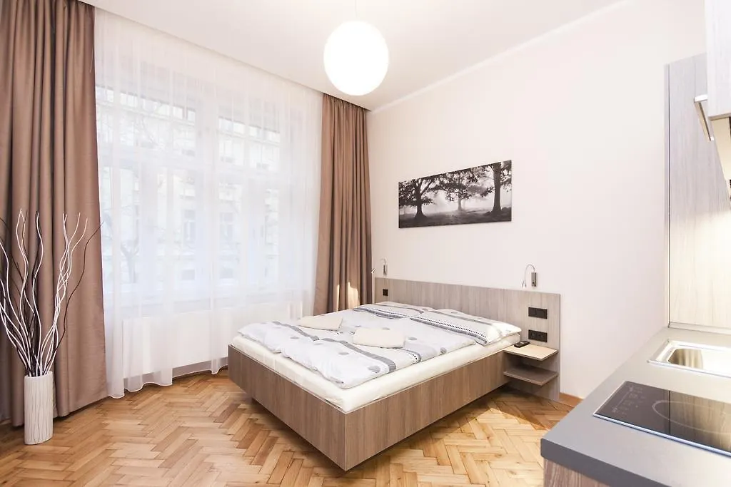 Manesova Astra Apartment Praga