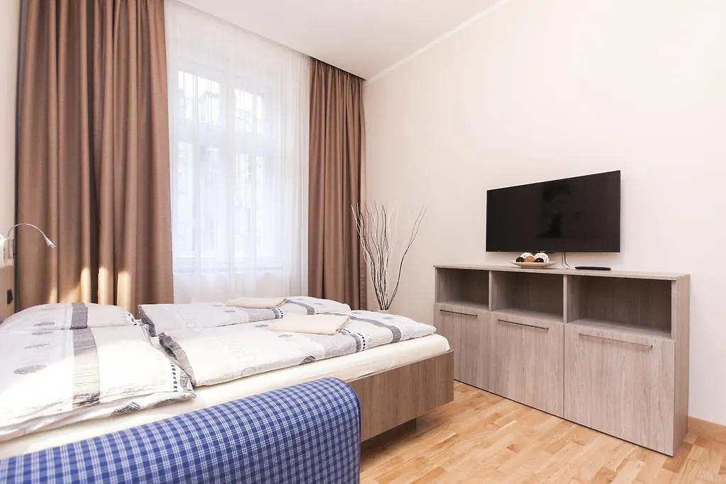 Manesova Astra Apartment Praga